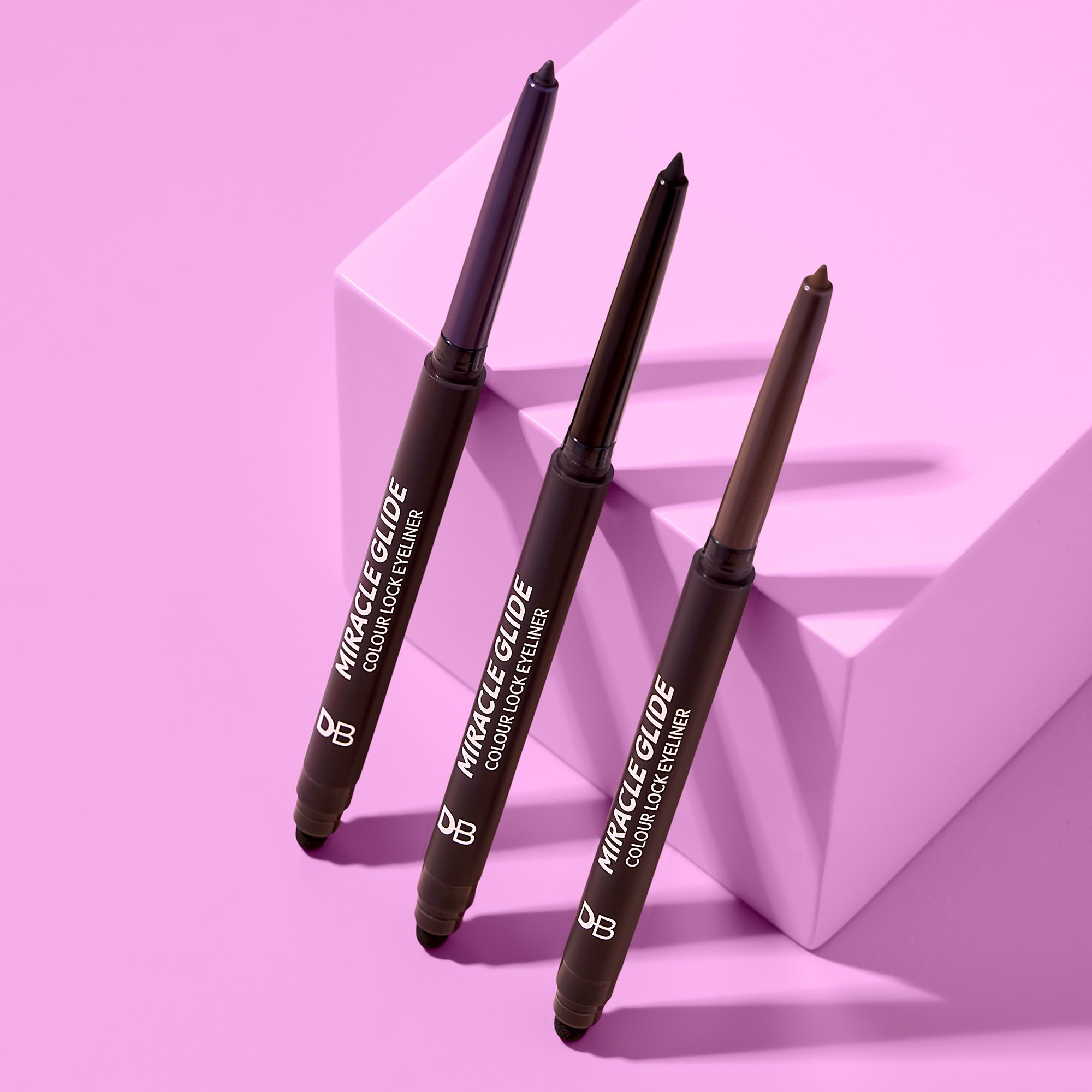 Miracle Glide Colour Lock Eyeliner | DB Cosmetics | Lifestyle 01
